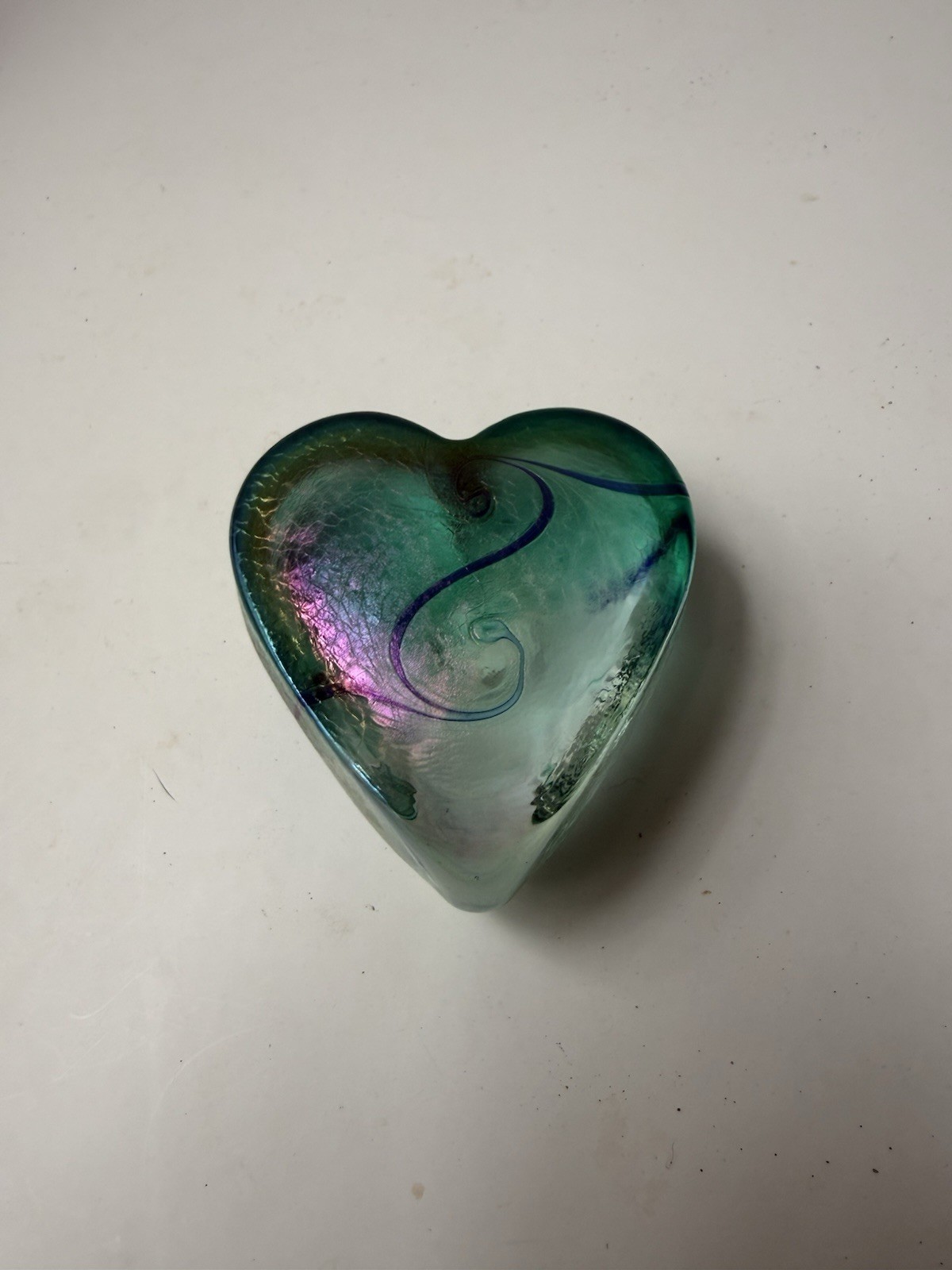 Robert Held Art Glass Heart Paperweights Lot of 4 Signed Iridescent Swirl Set