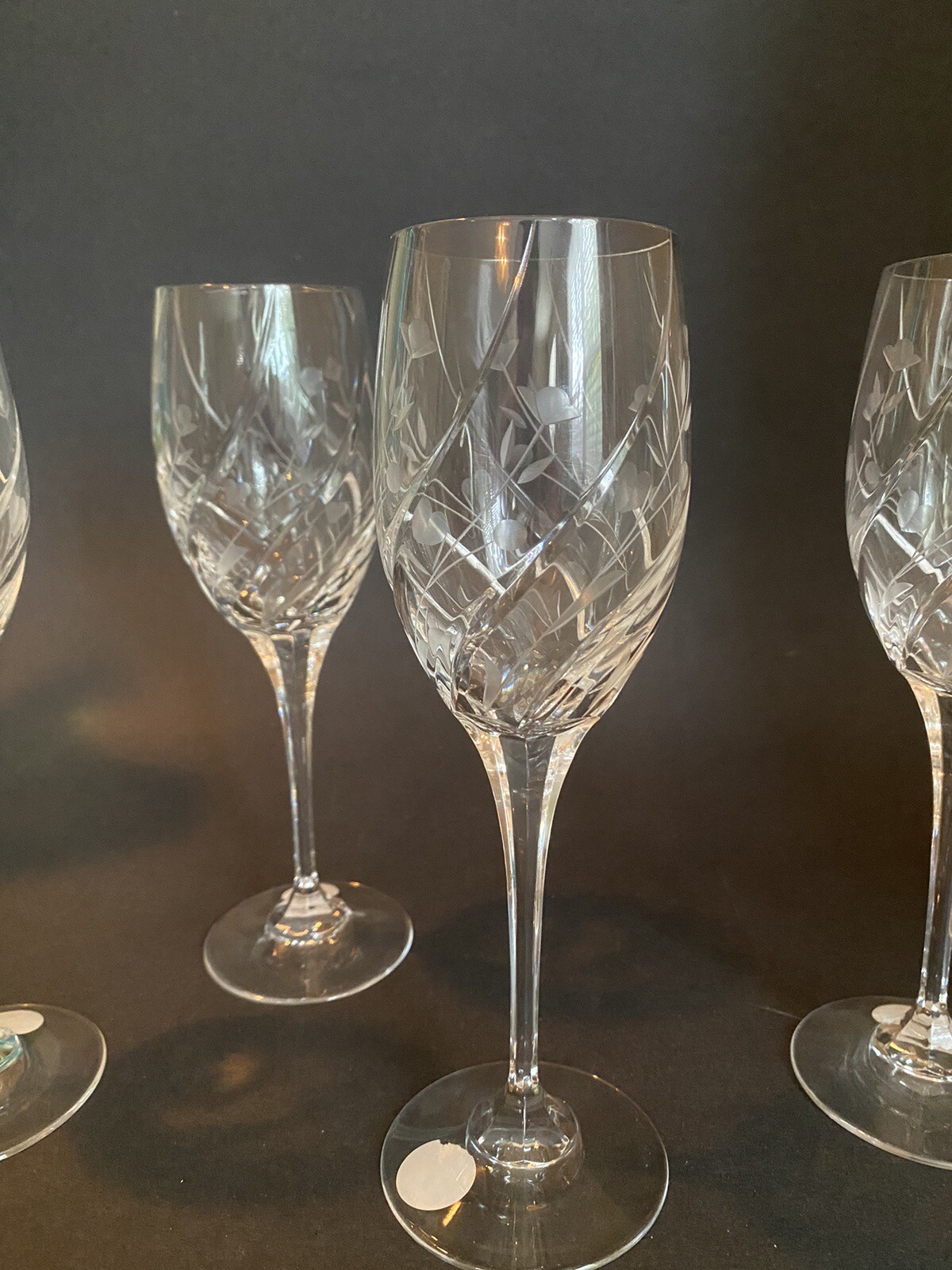Mikasa English Garden Lot Of 4 Etched Flowers Wine Crystal Glasses 8 1/8 In 5 Oz