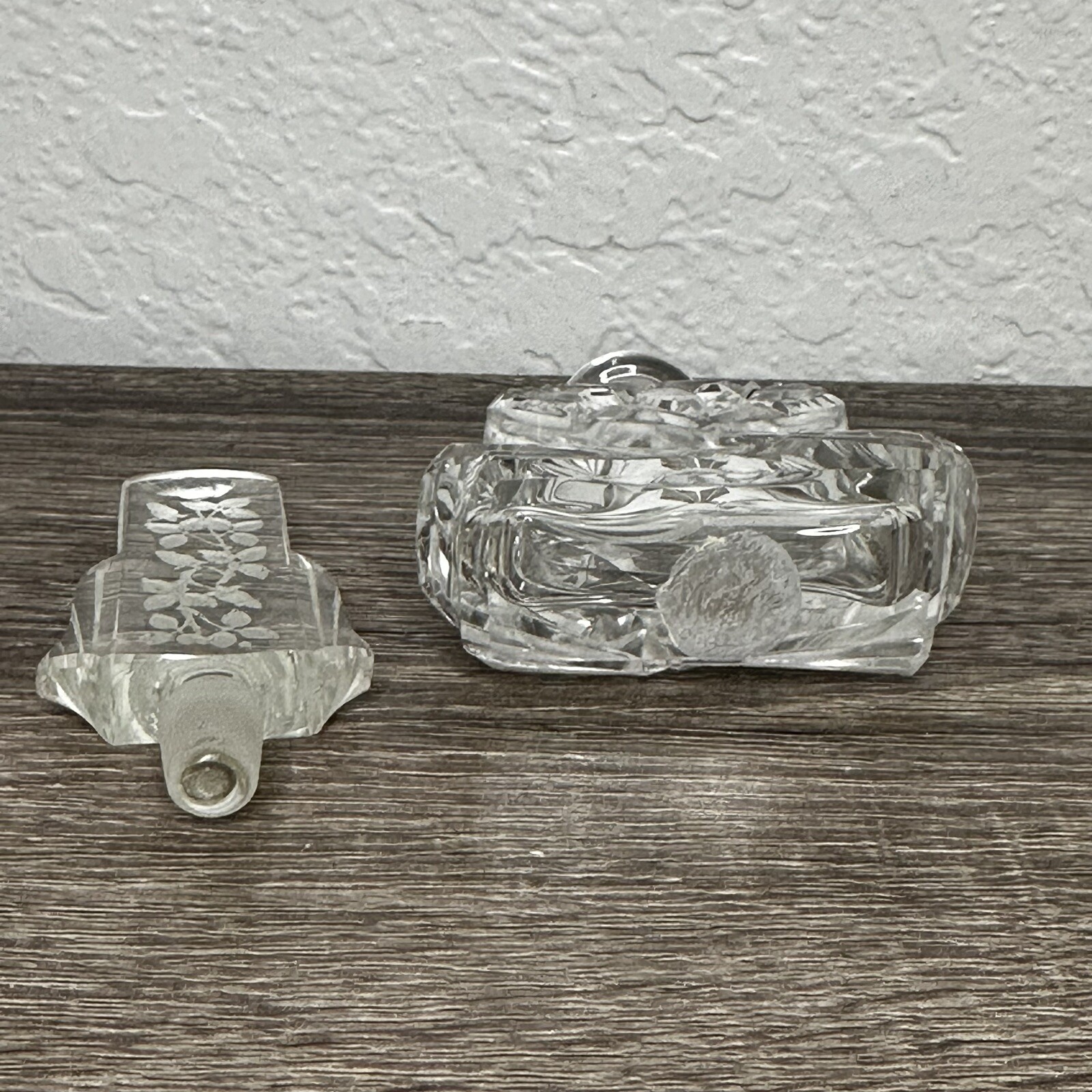 Art Deco Perfume Bottle Made In Czechoslovakia Glass Intaglio Rose Stopper