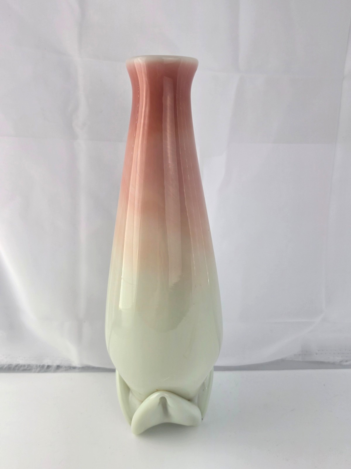 Tall Vintage Gibson Burmese Peach Blow Flower Bud Vase 10 7/8″ Hand Blown