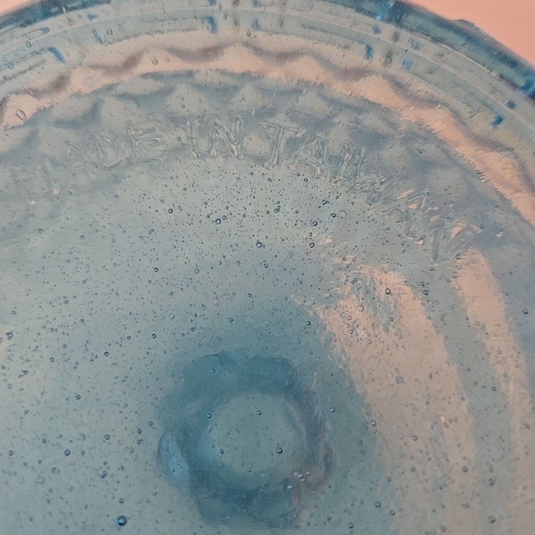 ​Stunning Vintage-Style Blue Diamond Point Glass Decanter with Stopper 8.5 in.
