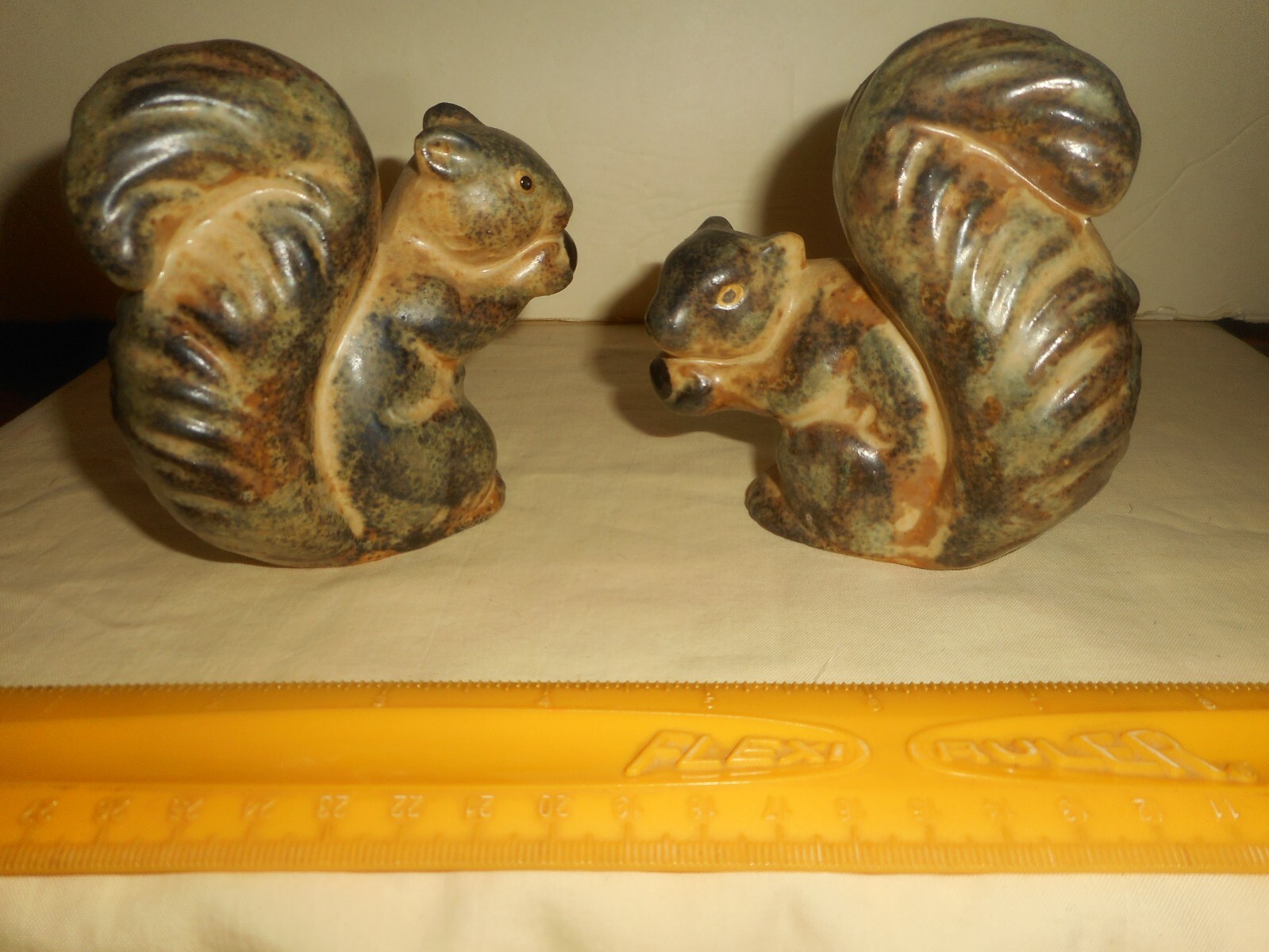 Vintage Pottery SQUIRREL Figurines 2 MISTLETOE Christmas Shop Wickford RI Labels