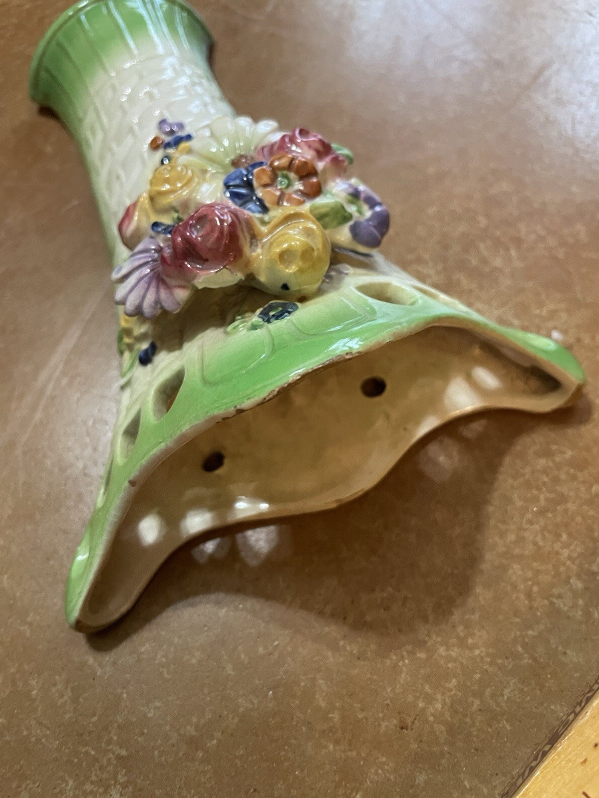 VTG Wall Pocket Basketweave With Flowers 8.5” Long