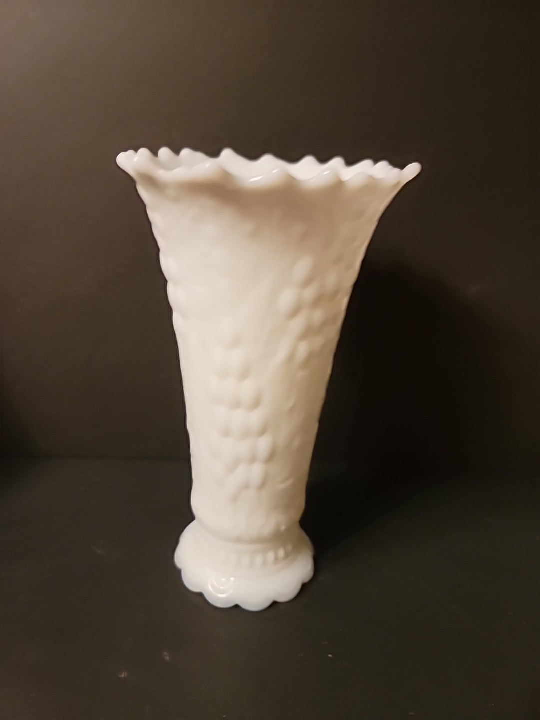 Vtg IMPERIAL GLASS Doeskin Opaque Glass Vase Grapes Clusters Scalloped Top