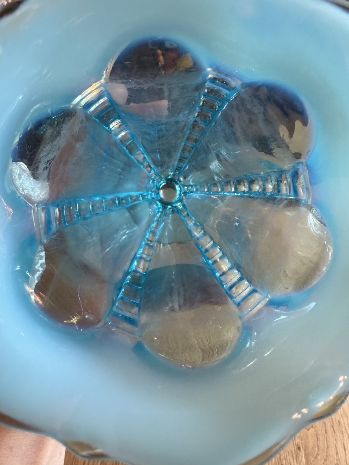 Jefferson Glass Blue Opalescent Vase – Victorian Zipper & Loop Design