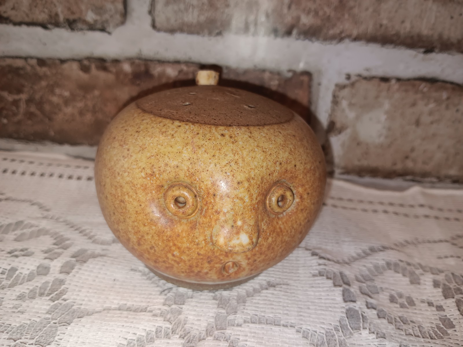 CMW Folk Art Pottery Face Man Holes & Cork Stoneware Salt Pepper Season Shaker ?