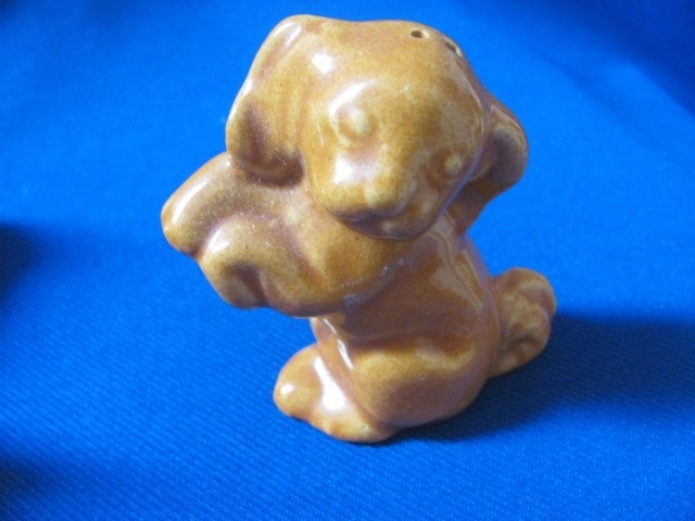VINTAGE VARIETY POTTERY ROSEMEADE ANIMALS DOGS, MOUSE, SKUNK, PHEASANT 5 S & P