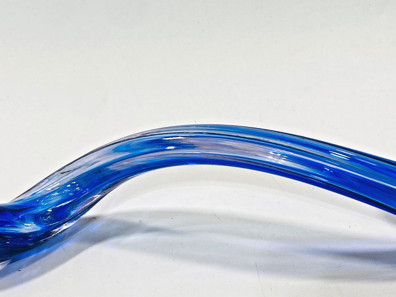 Vintage Hand Blown Art Glass Lily Flower Sculpture Curved Stem Blue Purple 12.5″