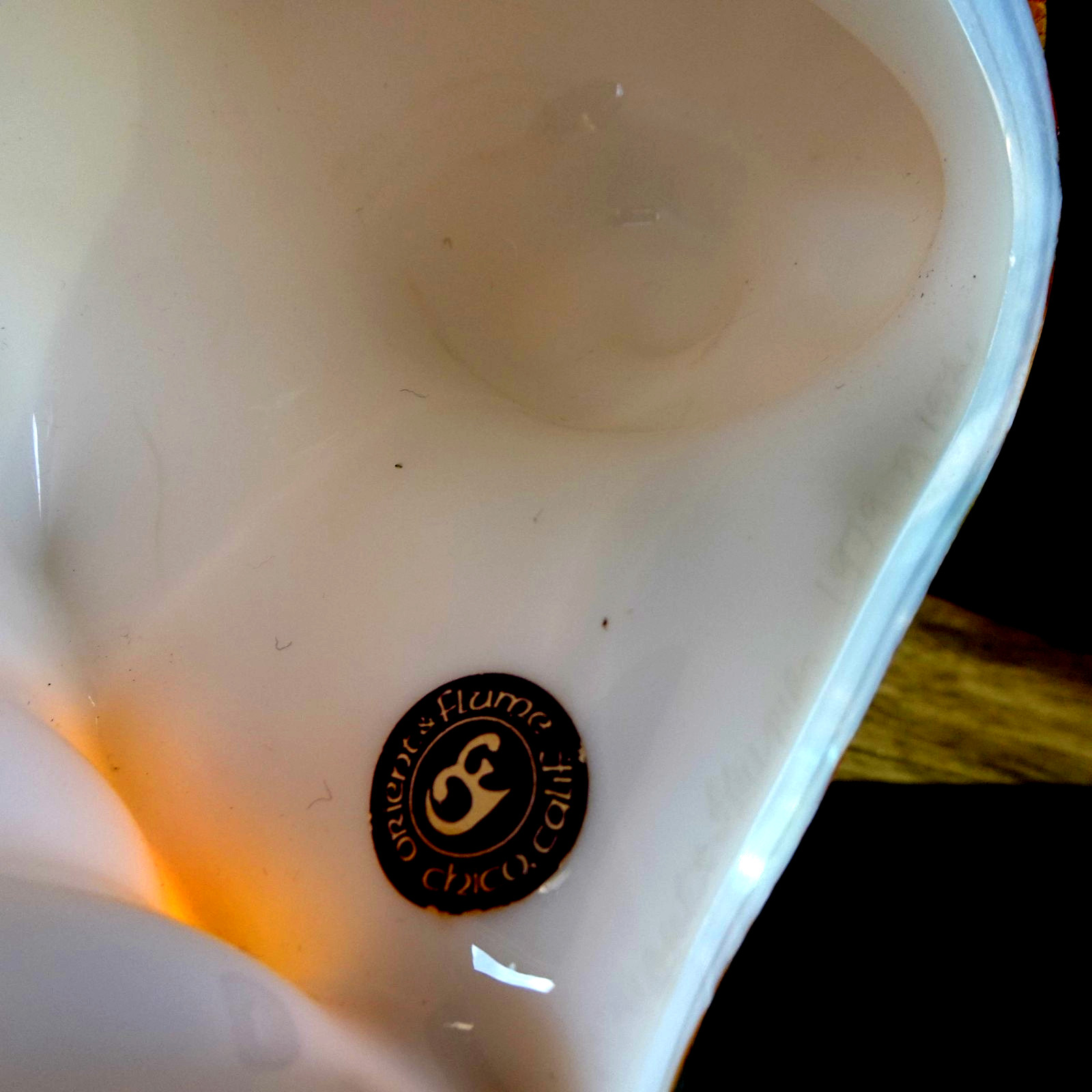 Signed Orient & Flume Glass Snail Shell Ocean Figurine Spotted Iridescent 1979
