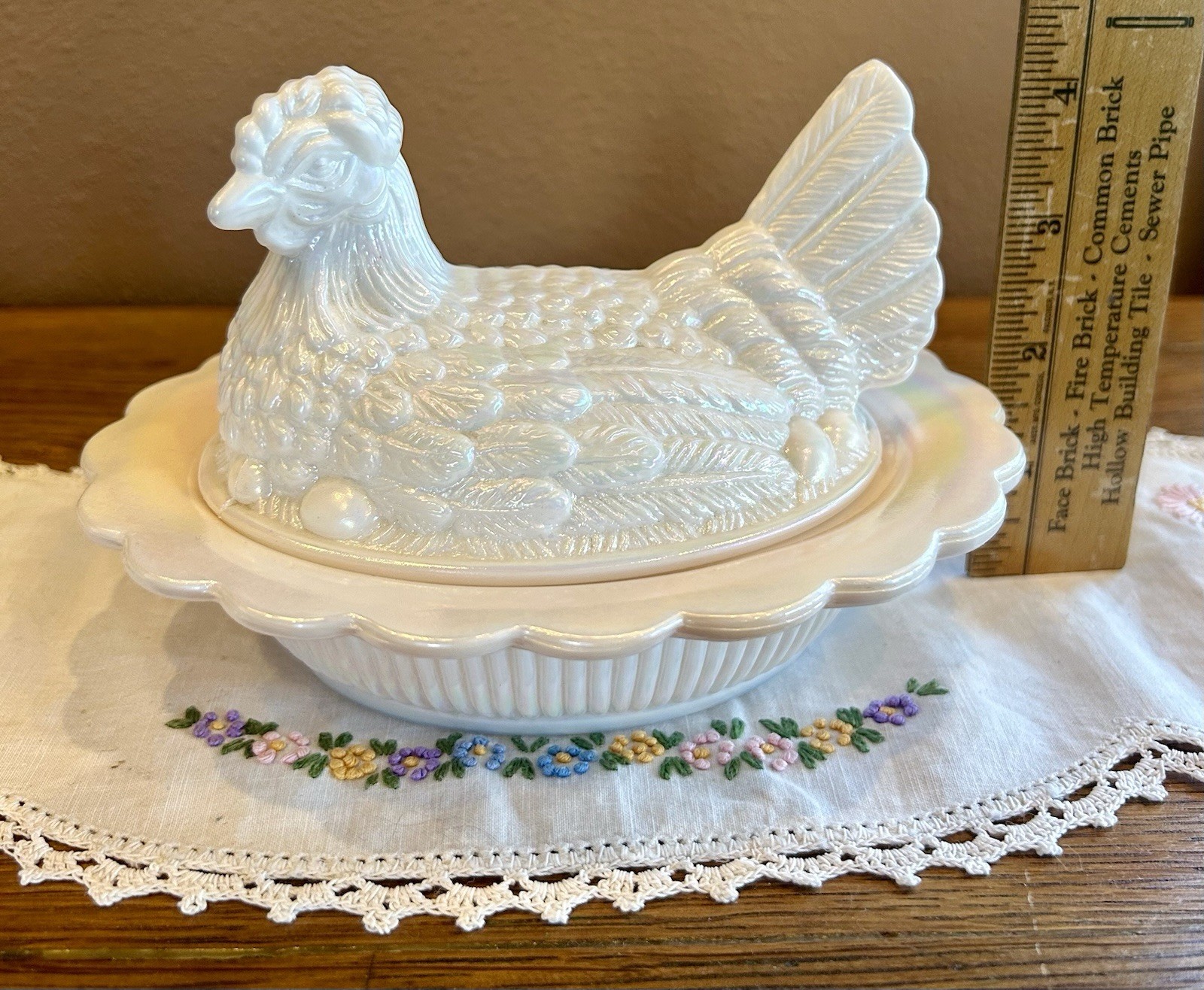 MOSSER White Milk Glass Carnival Hen Chicken on Nest Iridescent 6” STUNNING!