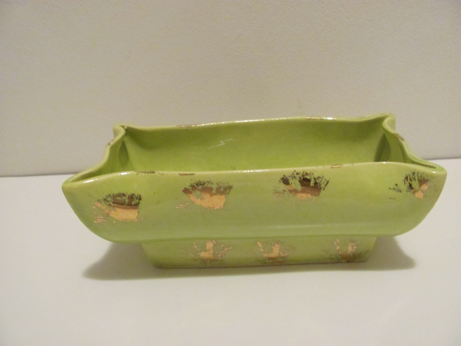 VINTAGE CERAMIC RECTANGULAR POTTERY VASE OR PLANTER