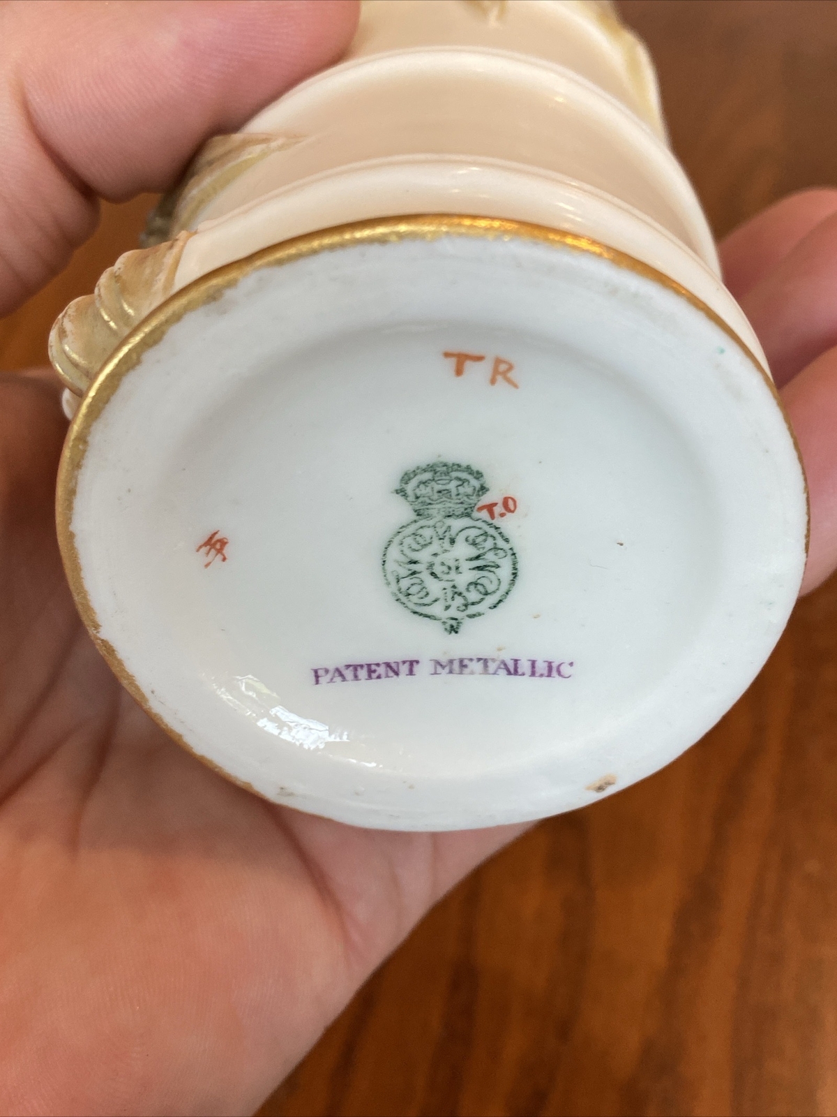 Antique 1885 19th C ROYAL WORCESTER PATENT METALLIC IVORY WARE BAMBOO SPILL VASE