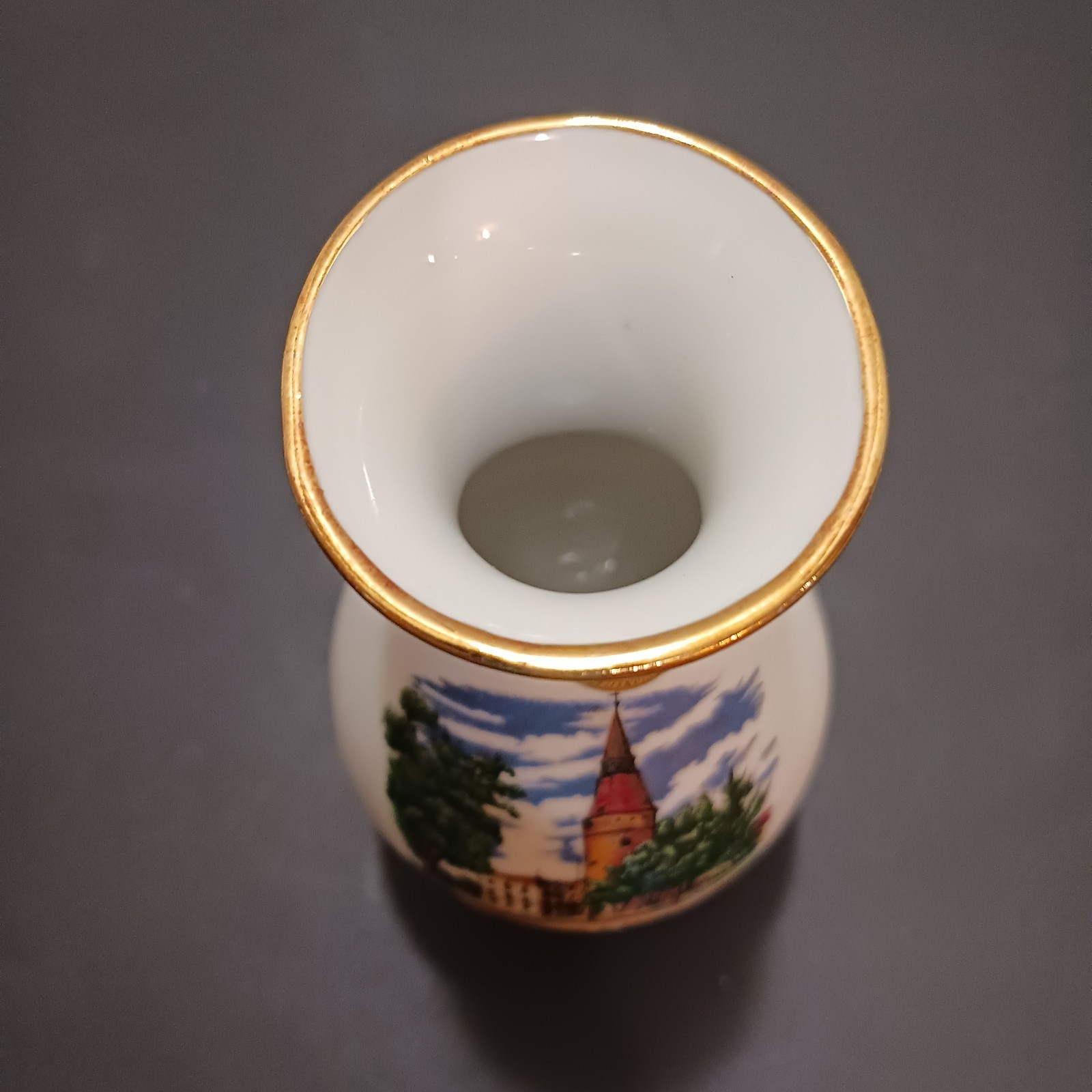 German Souvenir Vase White Gold Trim Pictorial Kitzingen a. Main 6 in