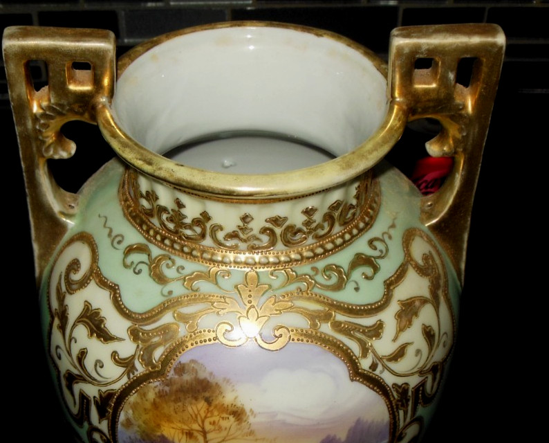ANTIQUE NIPPON DOUBLE HANDLE LARGE VASE GOLD GILDING PAINTED COTTAGE LAKE SCENE