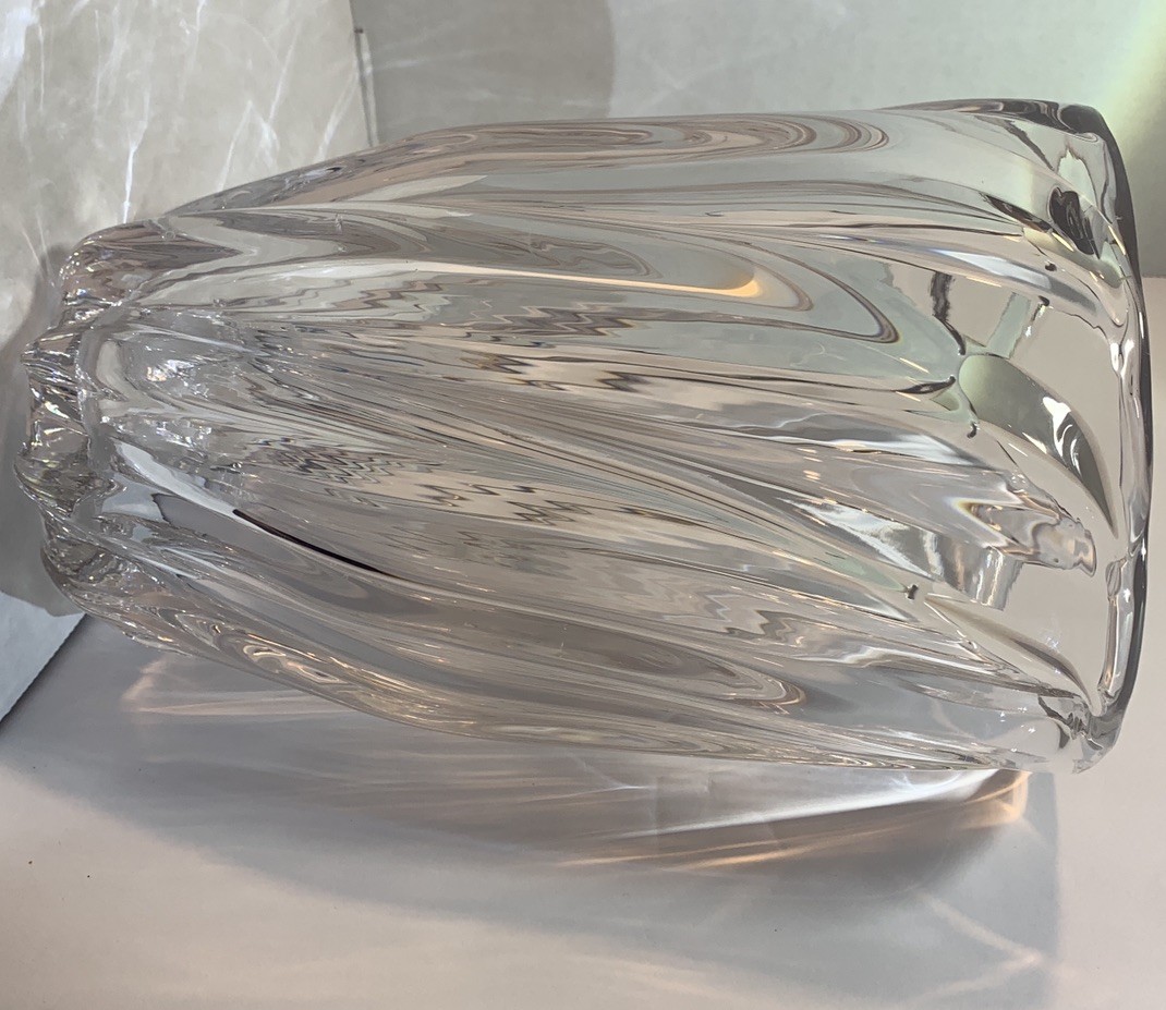 Vintage Mikasa Heavy Crystal Brilliant Centerpiece Vase 10″ Mint Condition