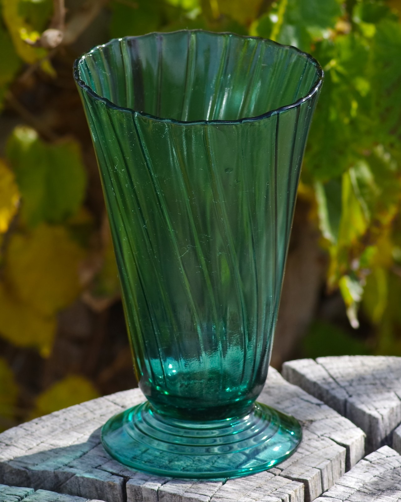 VINTAGE Jeannette VASE 7 1/2″ Teal Swirl Ultramarine Made in USA 1930’s