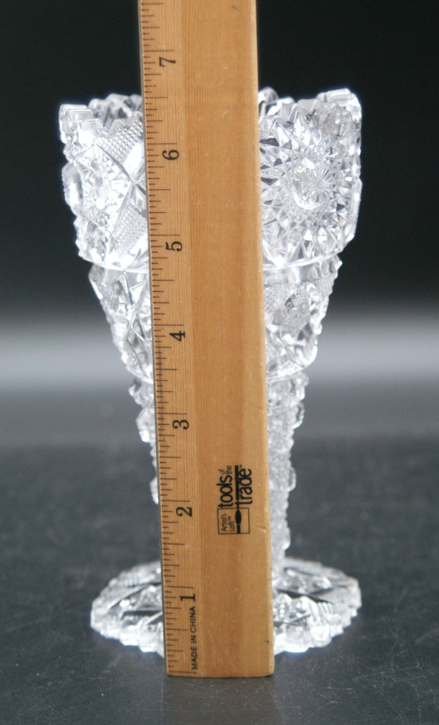 EAPG Westmoreland Specialty Co Sunburst & Arrows #666 Vase Deep Cut Line