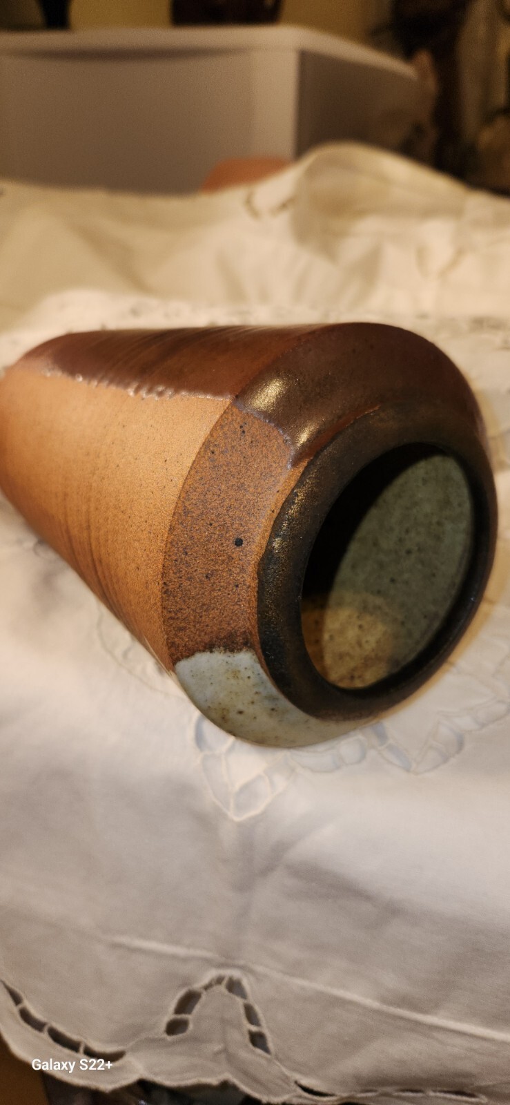 VTG.HANDTHROW VASE STONEWARE POTTERYRUSTIC ABSTRACT PATTERN 8″ H× 5″W SIGNED