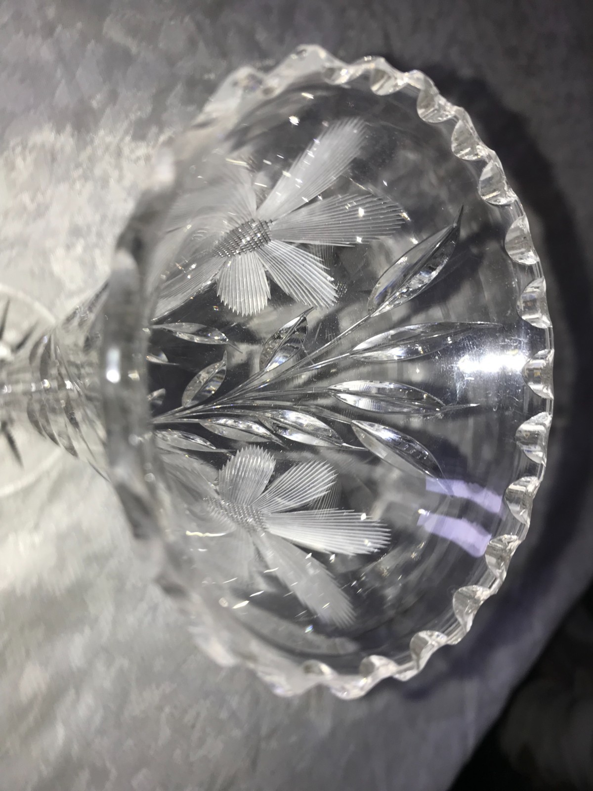 Antique SAWTOOTH Cut CRYSTAL Etched FLOWERS Flare TRUMPET Pedestal VASE 8″ Tall