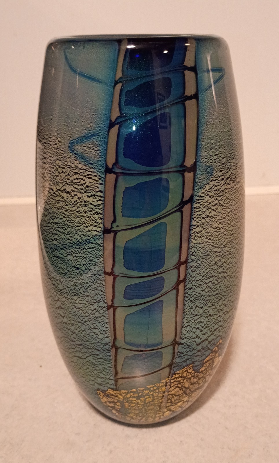 7.25″ Vintage Signed 1985 Robert Eickholt Reptile Gold Foil Art Glass Vase