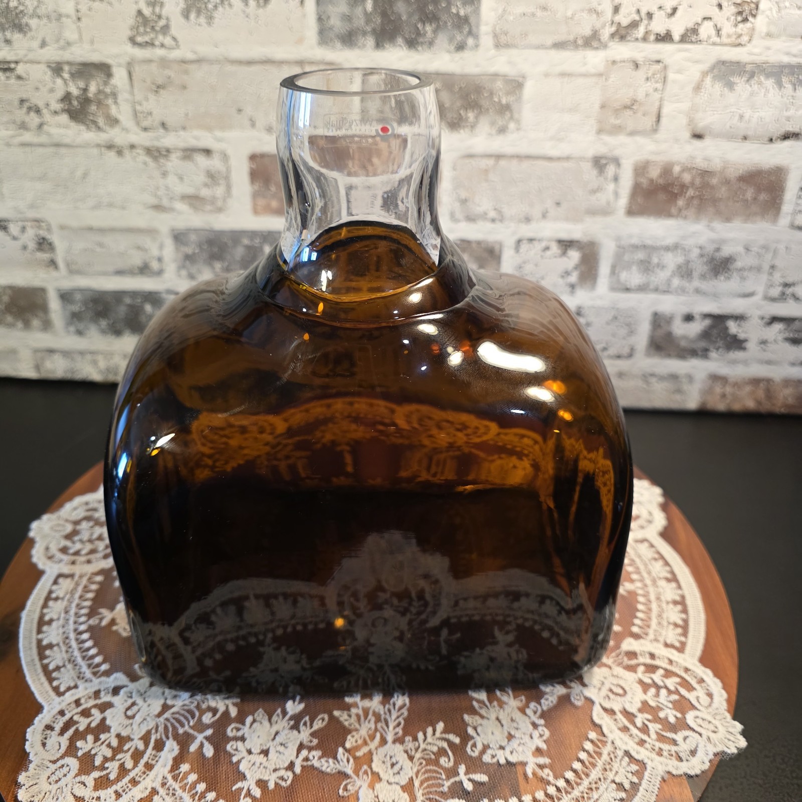 Bombay Made In Poland Hand Blown Art Vase 9.5 Inches Tall Amber