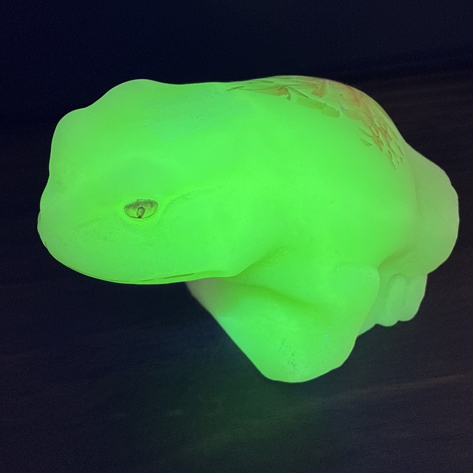 Fenton Custard Glass Frog, Hand Painted, 4” x 3”, Urainium