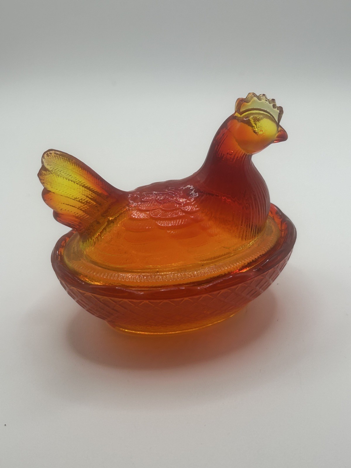 Vibrant Vintage Amberina Glass Hen On Nest Cadmium Orange Red UV GLOW Small HON