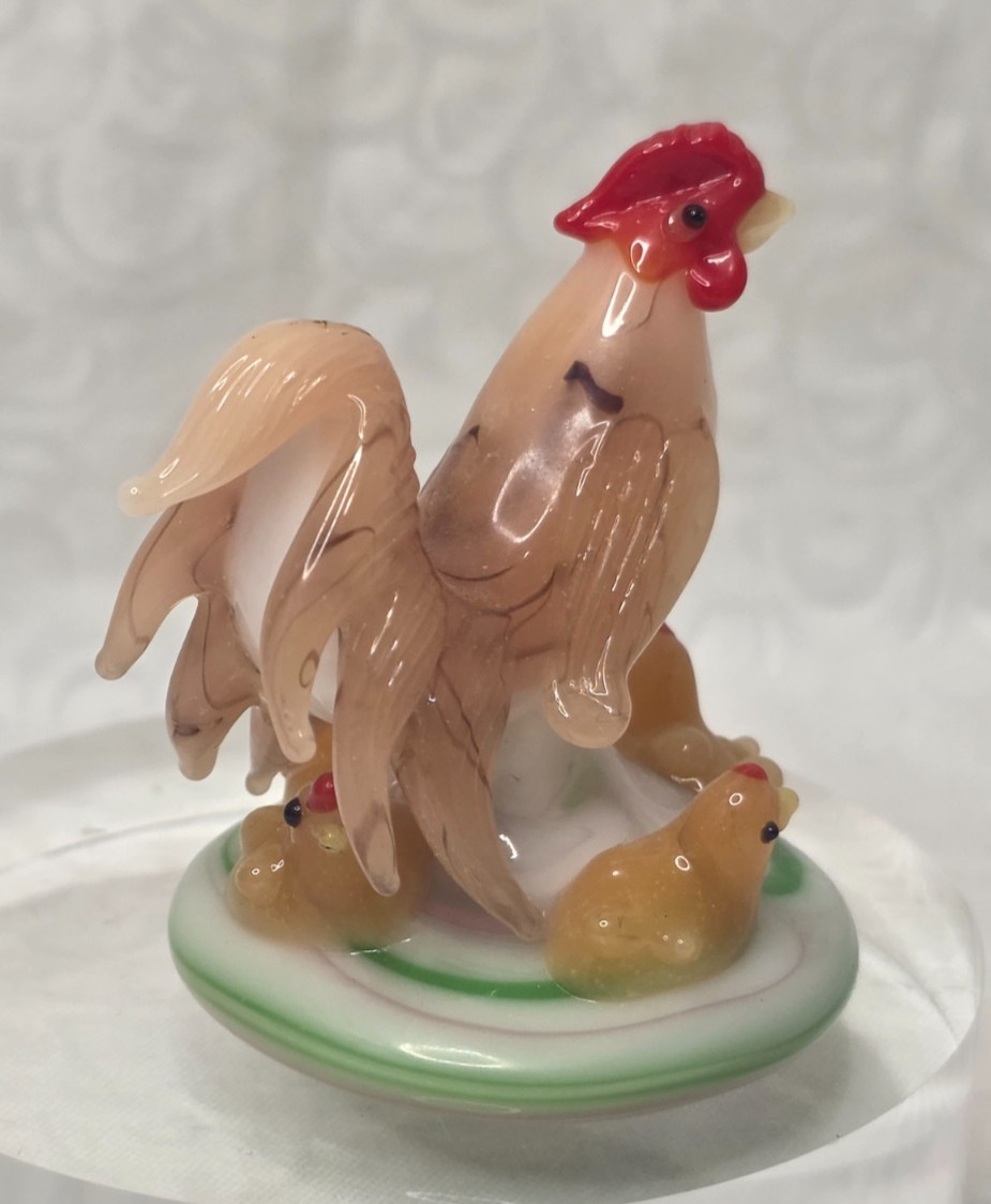 Vintage Hand Blown Glass Miniature Hen with Chicks Figurine – Beautiful!