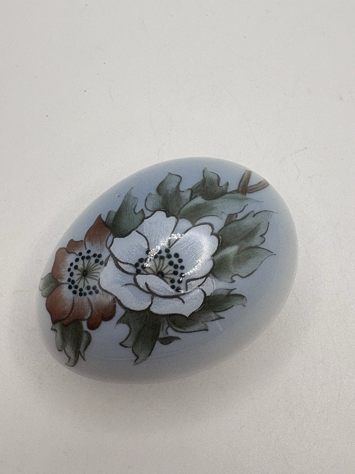 1987 Limited Edition Bing & Grondahl B&G 693 Copenhagen Denmark Egg Trinket Box