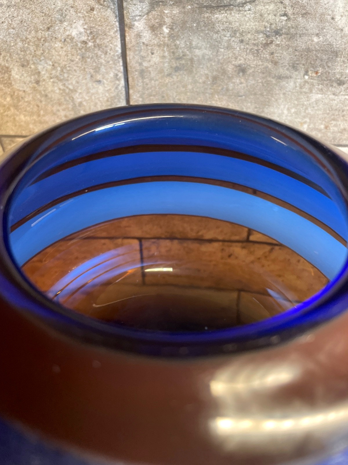 VTG Studio Art Glass Beehive Vase Blue Amber Sandblasted Etched 6.25×8″ ~ 5.75LB