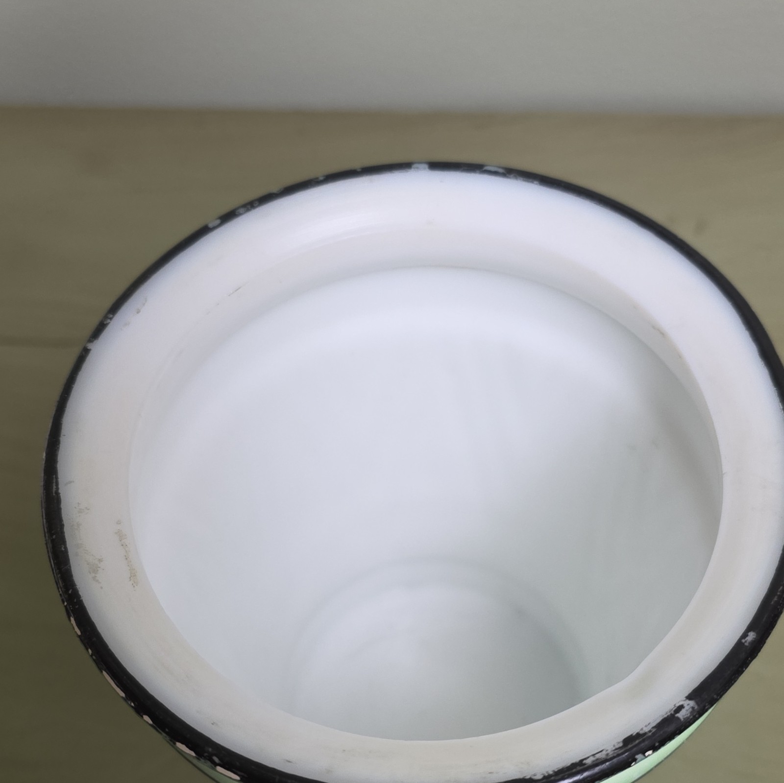 Mid 20th C Green Enamel Metal Round Planter Pot, White Interior, 5 in Tall
