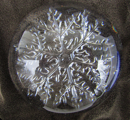 Princess House crystal domed snowflake paperweight 3 1/2″ diameter