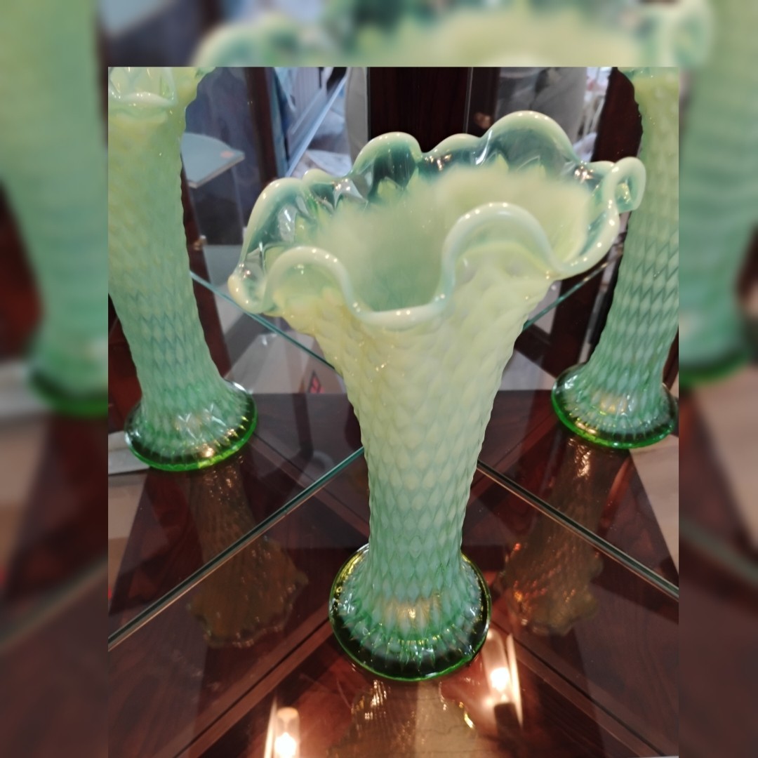Vintage Northwood Diamond Point Green Opalescent Swung Vase