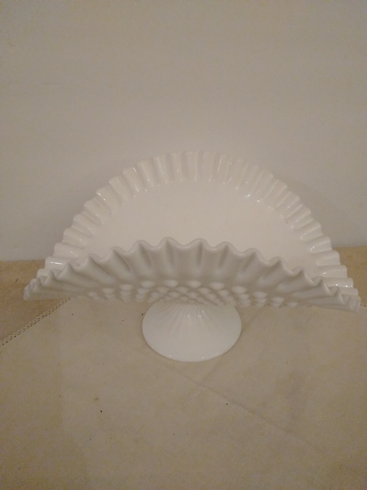 Fenton Art Glass White Hobnail Pattern Banana Ruffled Boat, unmarked EUC