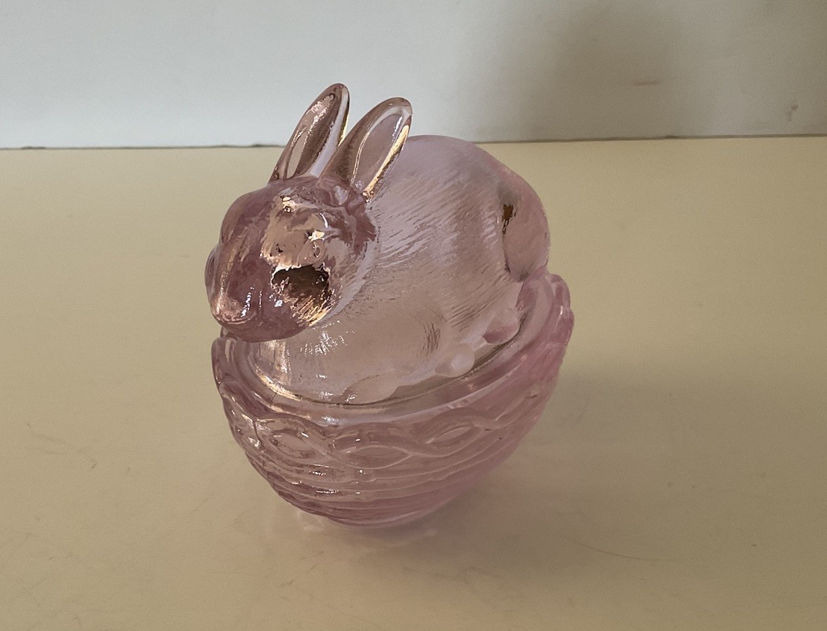 Mosser Glass Passion Pink Bunny on Basket Nest New Made in USA