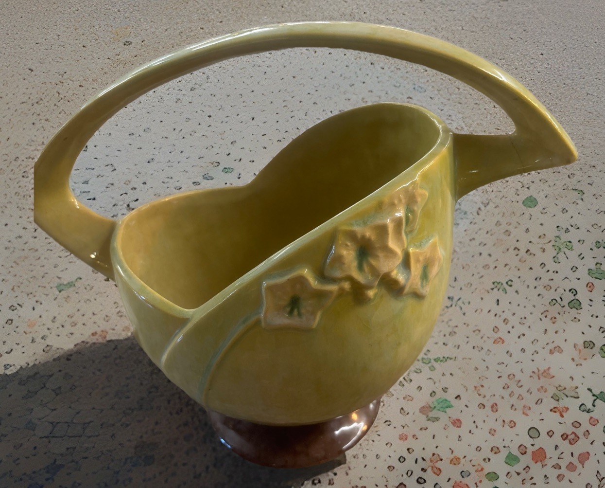 VINTAGE ROSEVILLE POTTERY WINCRAFT ART DECO 1940a FOLRAL BASKET
