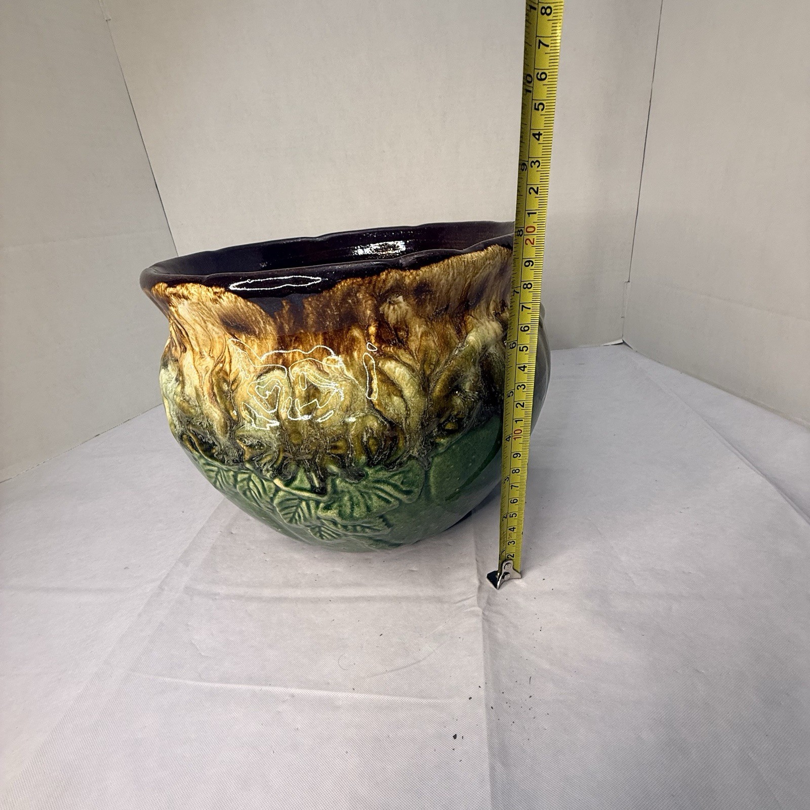 RRP Co Pottery Jardiniere Dogwood Majolica Robinson Ransbottom Roseville Ohio