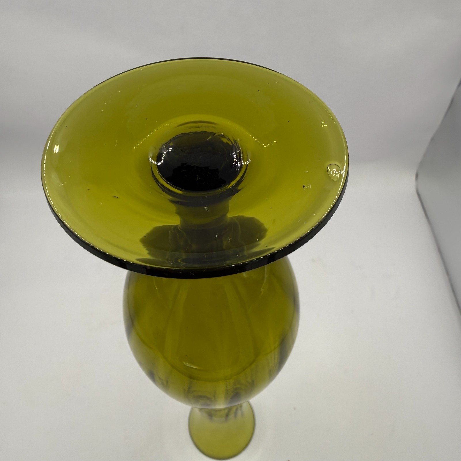 Vintage Empoli Glass Bud Vase Green Ribbed Swung 10″