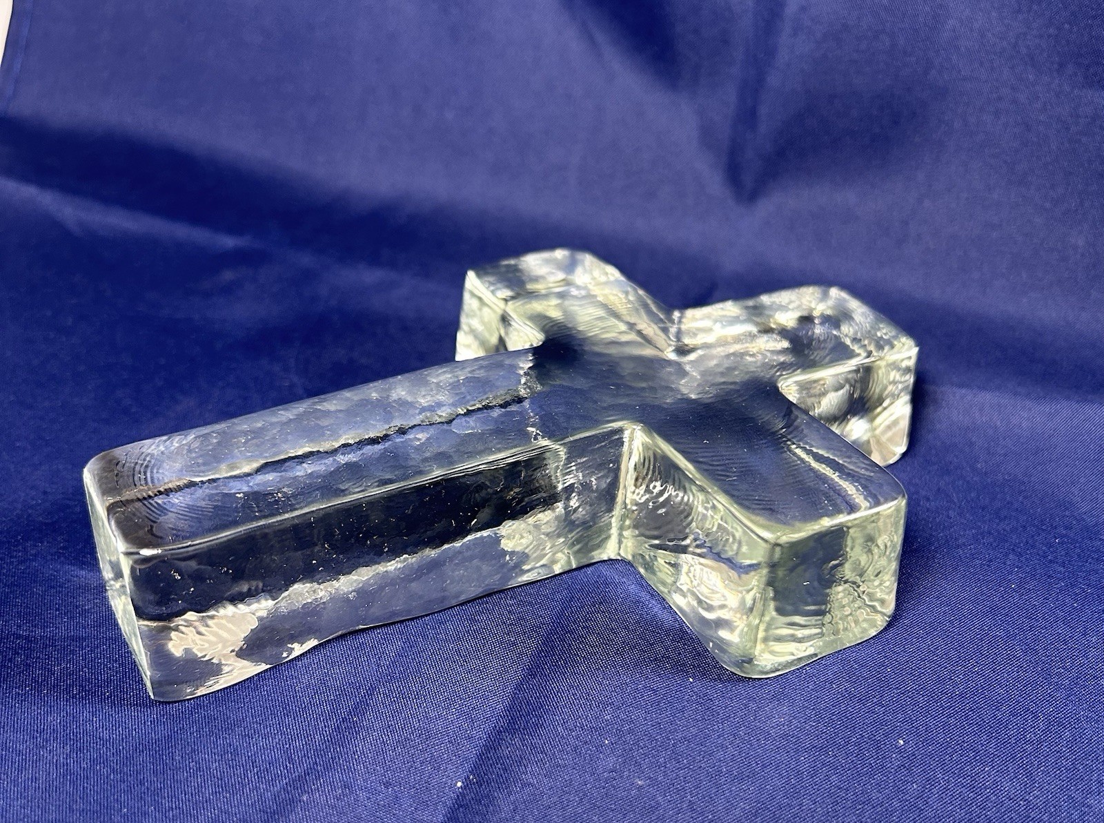 Heavy Thick Block Glass Cross 5.25″ Standing Ice Style Paperweight Decor
