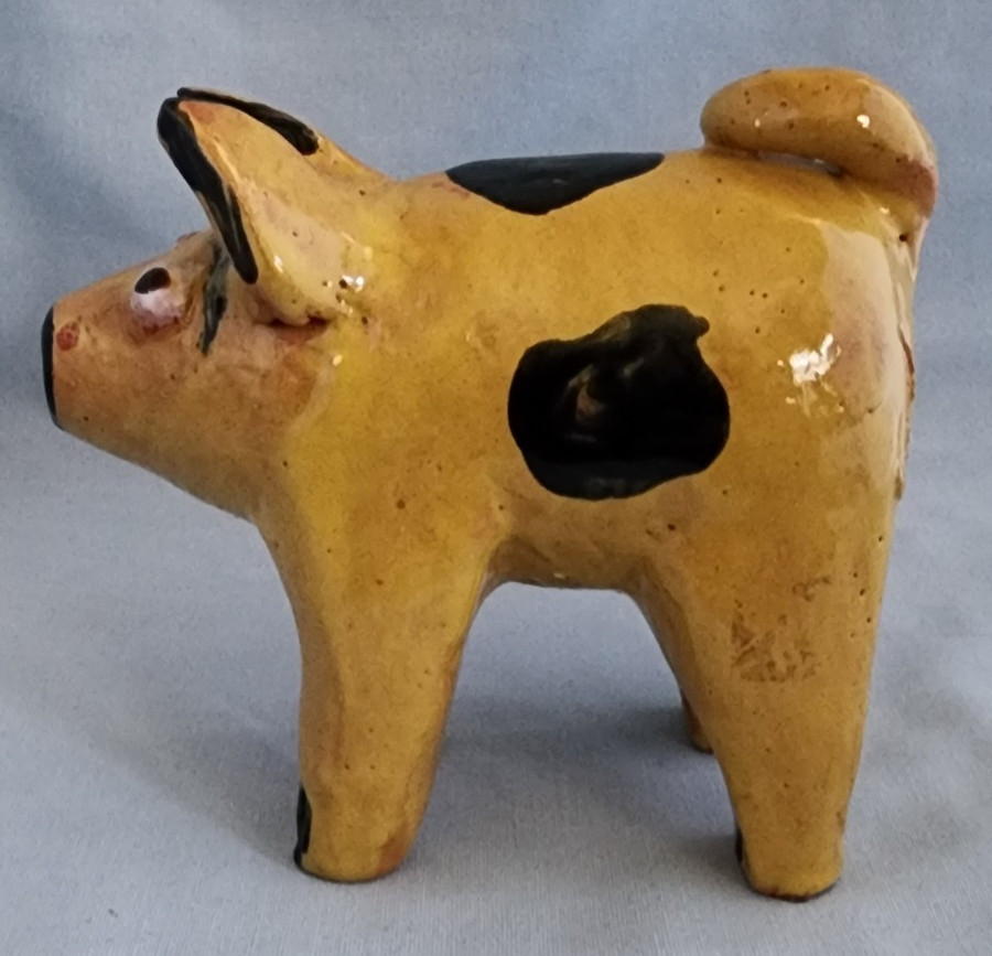 Larry Wilson Spotted Pig – Georgia Folk Art Pottery – Chipped Ear Tip