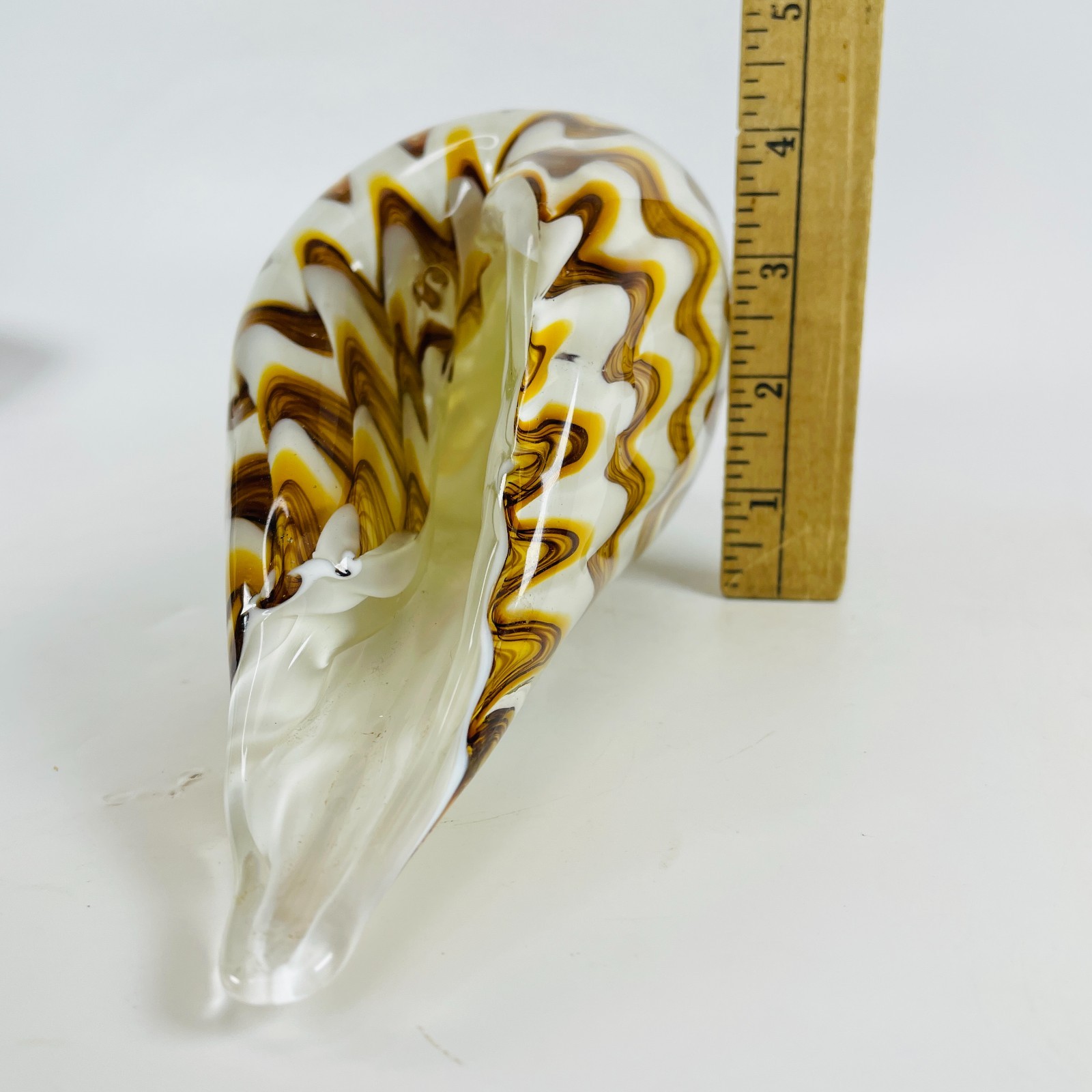 Vintage 11.5″ Cased Art Glass Shell Figurine Brown Yellow Conch Sculpture