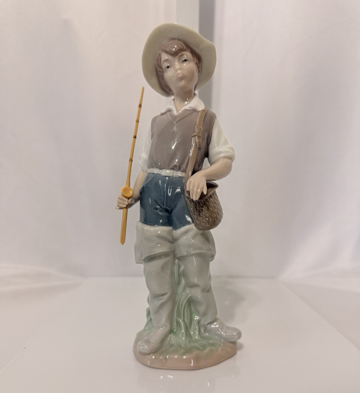 Lladró Hand Painted Porcelain Boy Figurine Fishing Rod Basket 4590