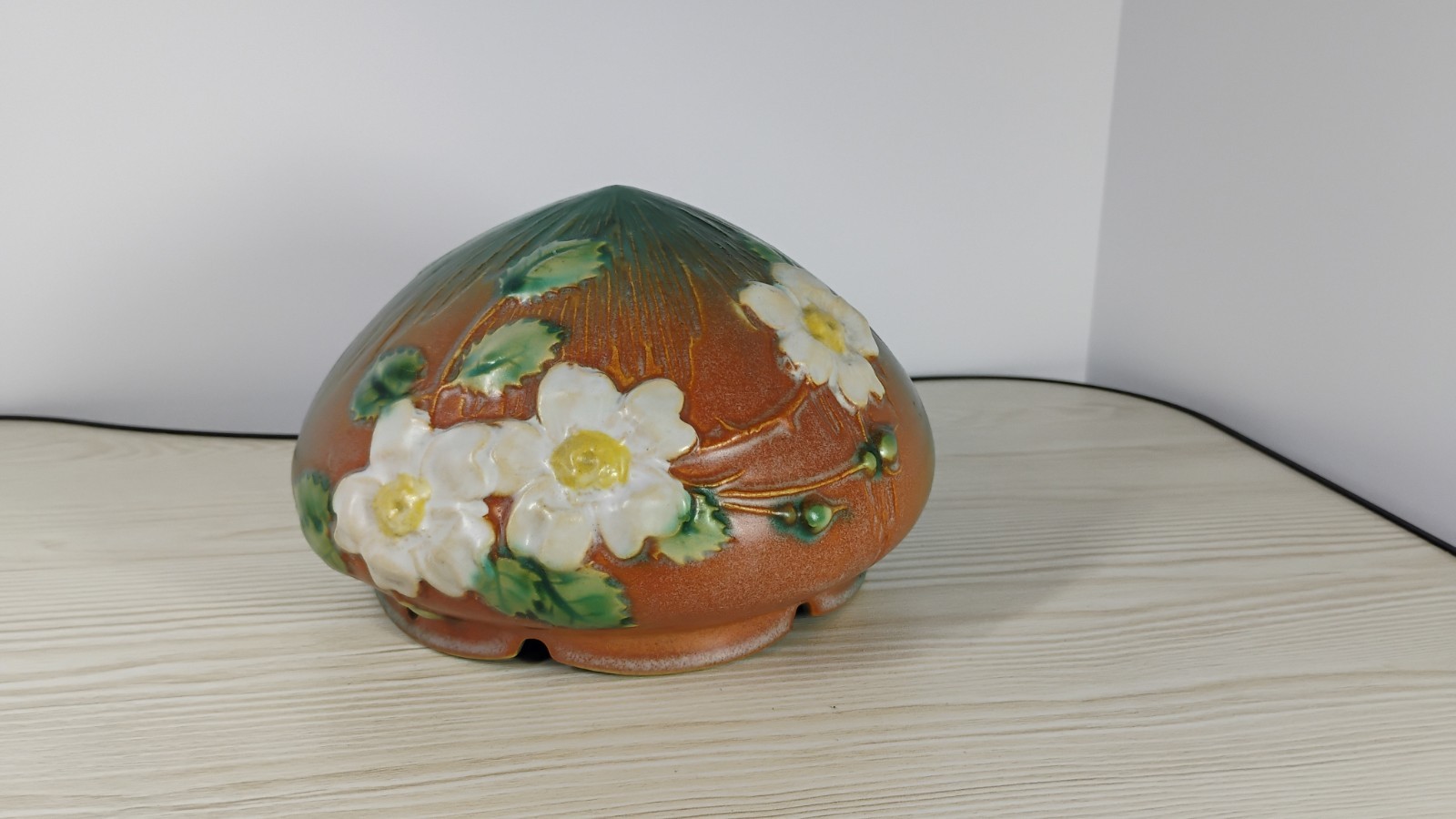 Vtg 1940 Roseville White Rose Autumn Brown Hanging Basket Planter 463-5 No Chain