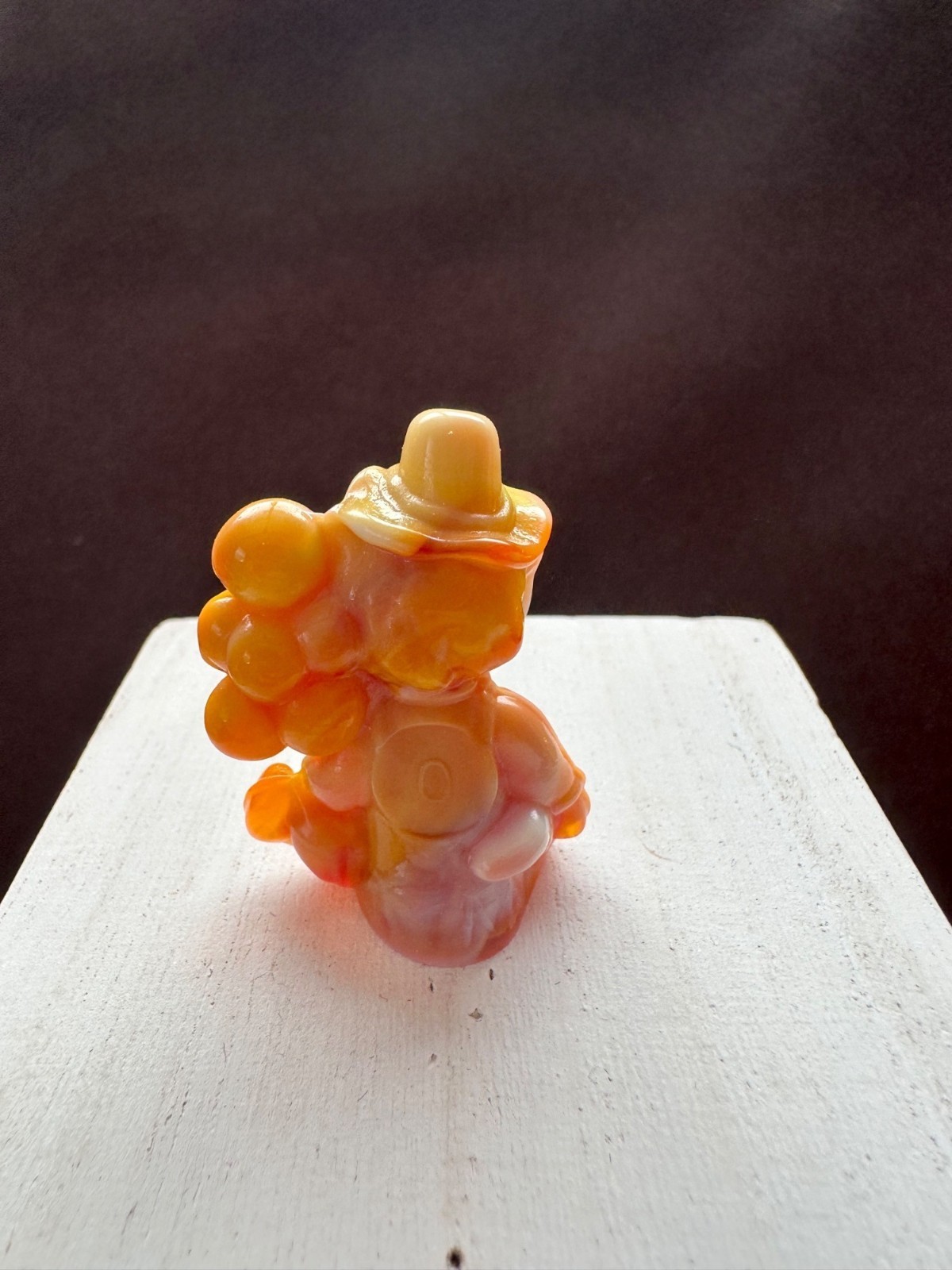 Mosser Glass Pee Wee Clown Alphabet Letter O Uranium Slag UV