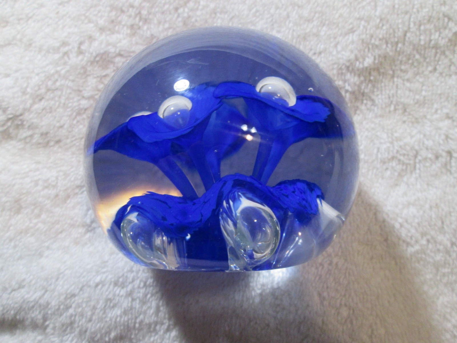 Blue Flowers & Controlled Bubble Vintage Glass Paperweight Signed DR