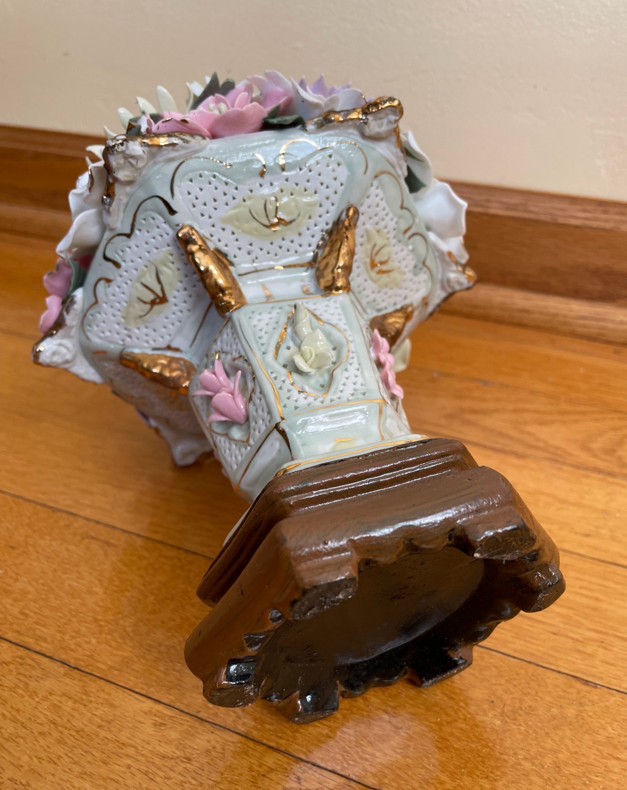 Porcelain Floral Bouquet