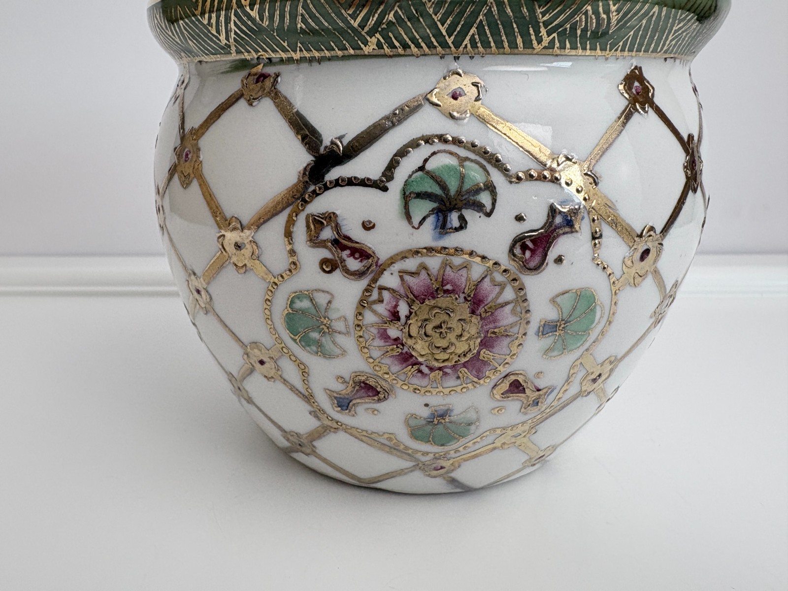 Lemax Ceramic Asian Inspired Planter / Vase 4 Inches Tall
