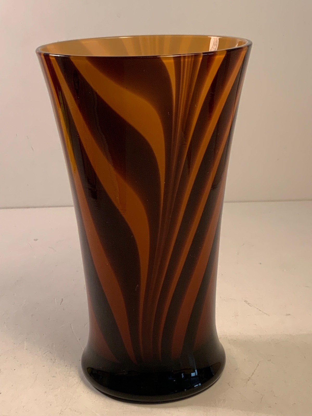 Vintage Amici Amber Brown Glass Swirl Vase 6.5 in.