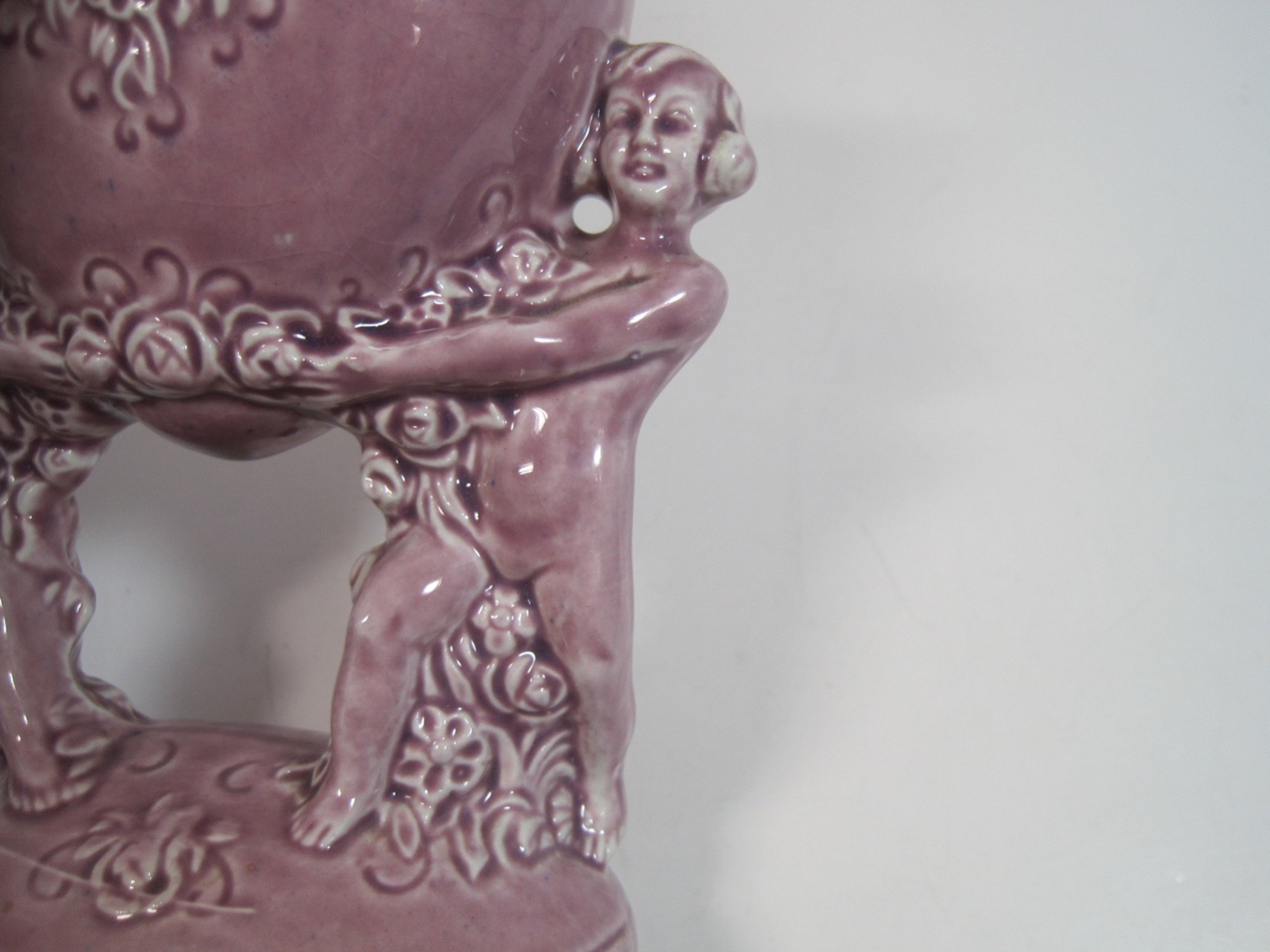 Vintage Ceramic Cherubs Angels Flowers Pink Spill Vase Germany 6″ H
