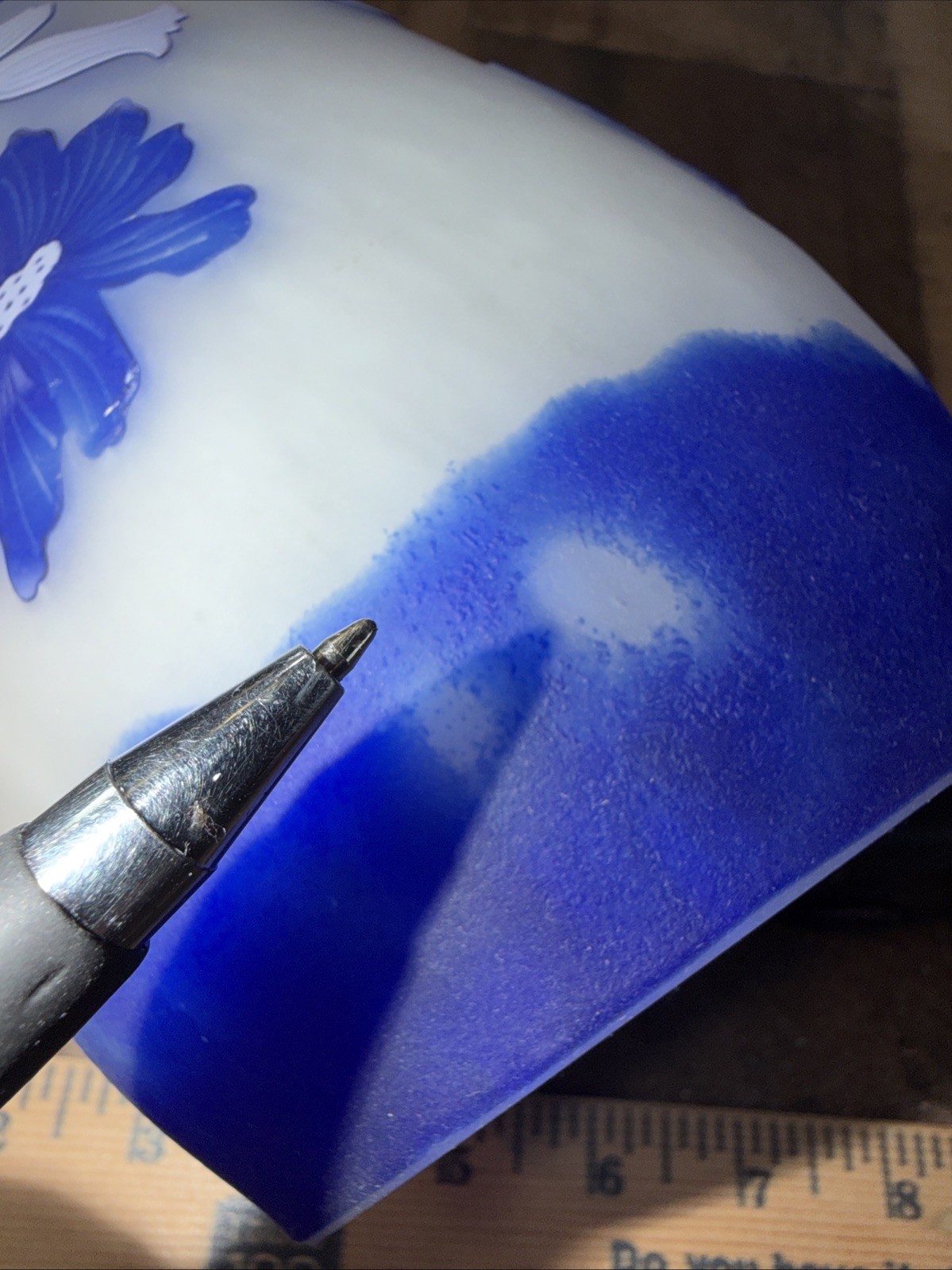 Shannon Crystal Ireland Cameo Art Glass Vase Hand-Cut Mouth-Blown Blue & White